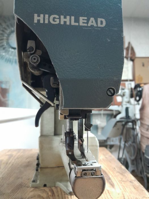 Промишлена шевна машина Highlead – троен транспорт – здрава машина