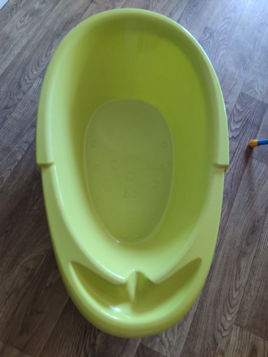 Продам детскую ванночку