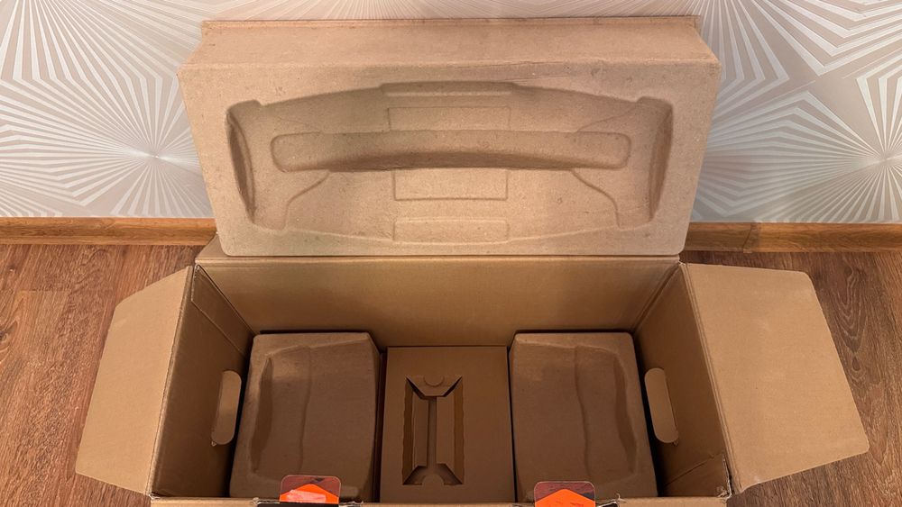 Vând boxă JBL Boombox 3