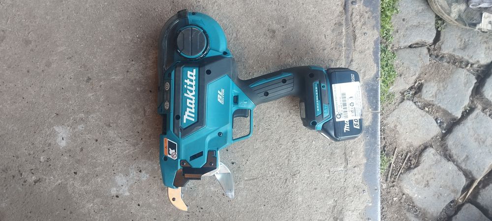 Пистолет за връзване на арматура Makita DTR181 ZJ