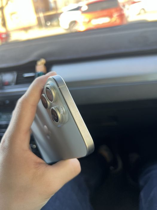 Продам iPhone 15 Pro Max 256gb