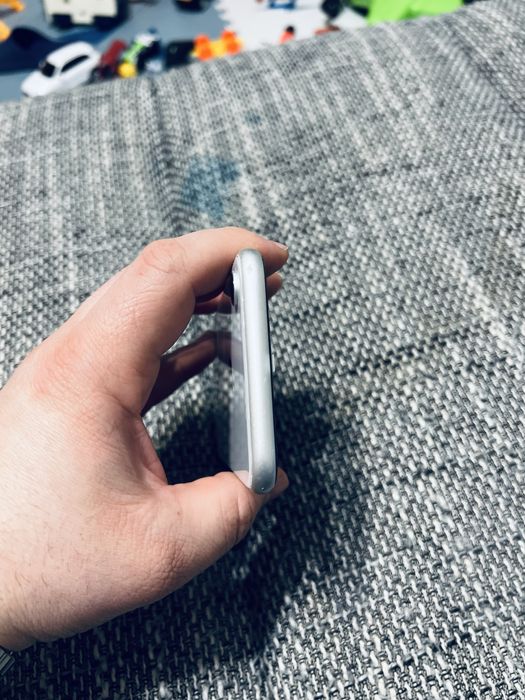 iPhone XR 128GB – Alb – baterie 100%