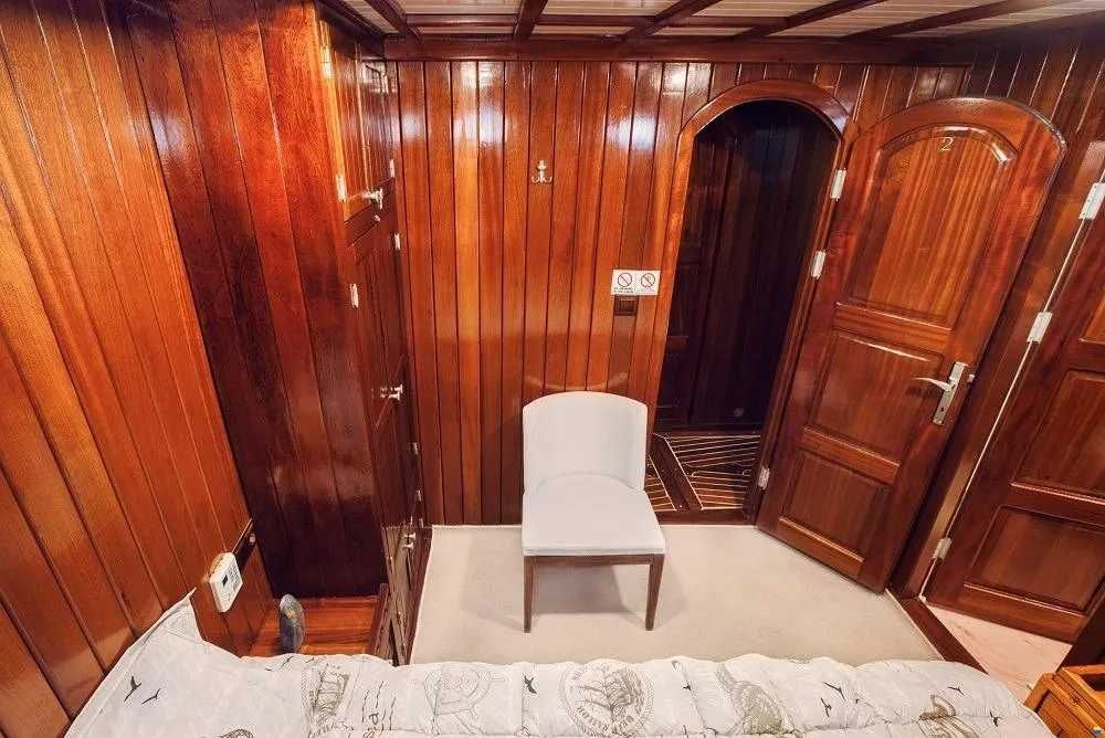 Velier, yacht cu vele de tip goeleta 24 metri