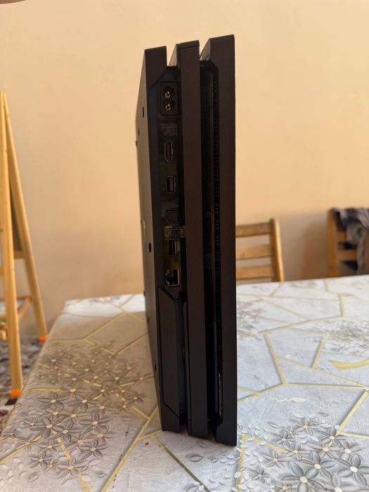 Sony playstation 4 pro 1tb ideal