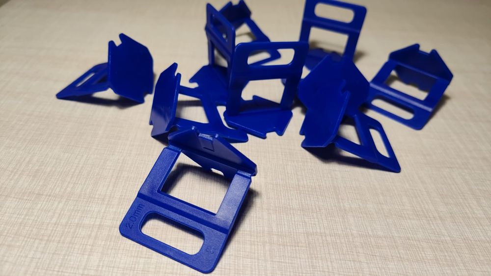 Clema / Clips / Distantier nivelare placi ceramice  1mm, 1.5mm si 2mm