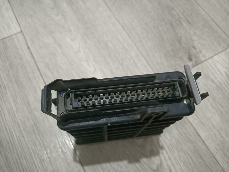 Продам мазги аудии б 3. Моно 1.8