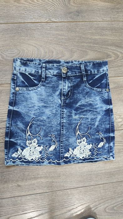 Джинсовая юбка на 6-8 лет
