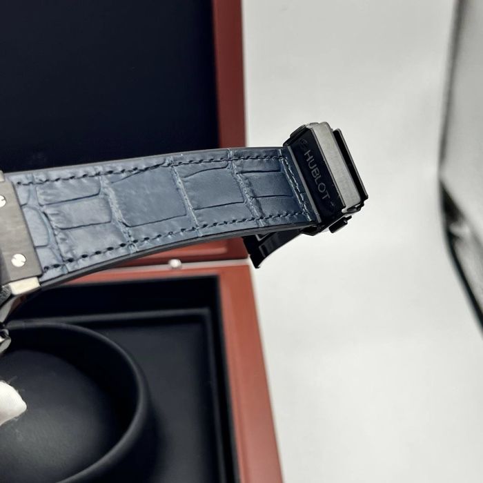 Hb classic fusion blue dial