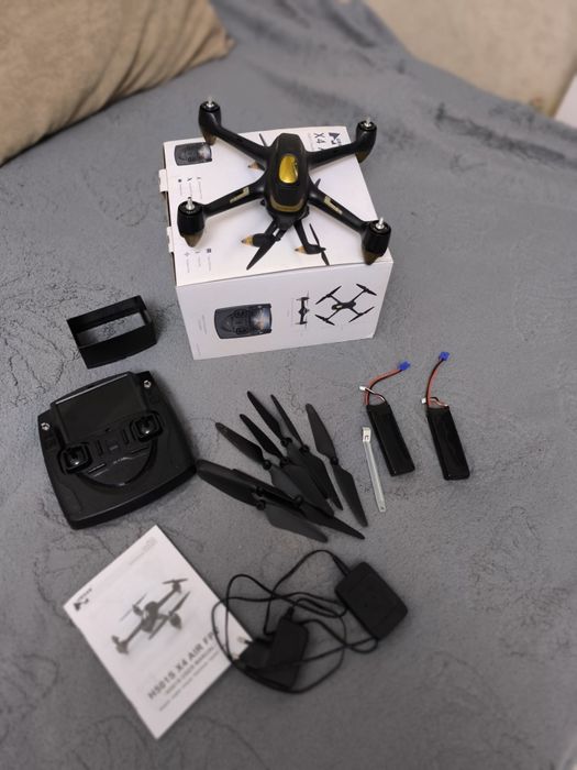 Продам Квадрокоптер H501S X4 AIR FPV

">