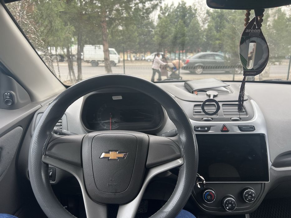 Chevrolet Cobalt 2024 — 4