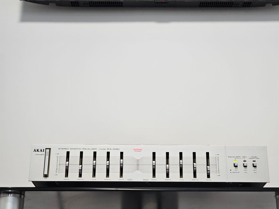 Egalizator Akai EA-G30