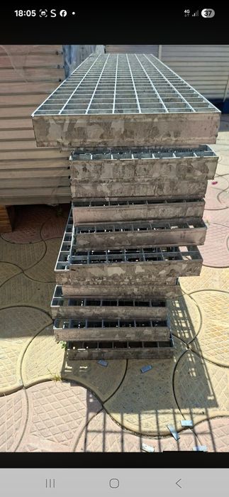 Trepte metalice 86x23