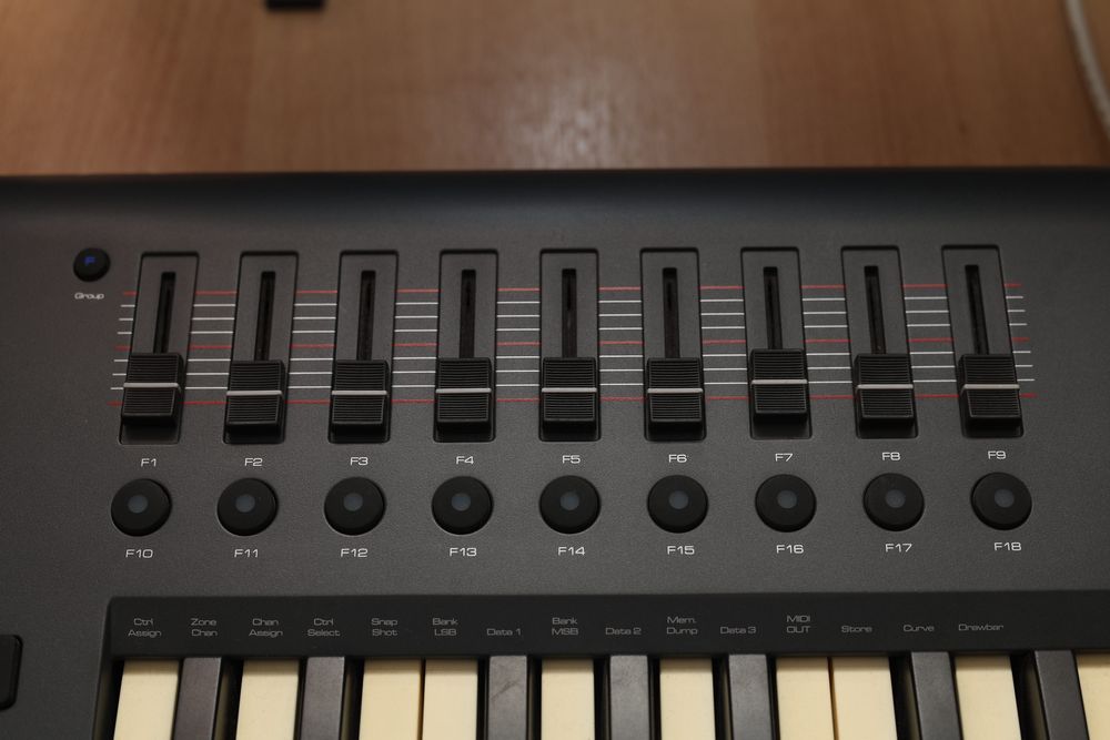 M-Audio Axiom 49 MIDI клавиатура