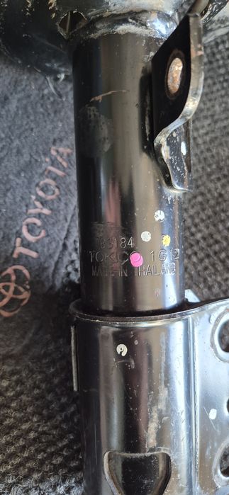 Амортизатор на камри 20