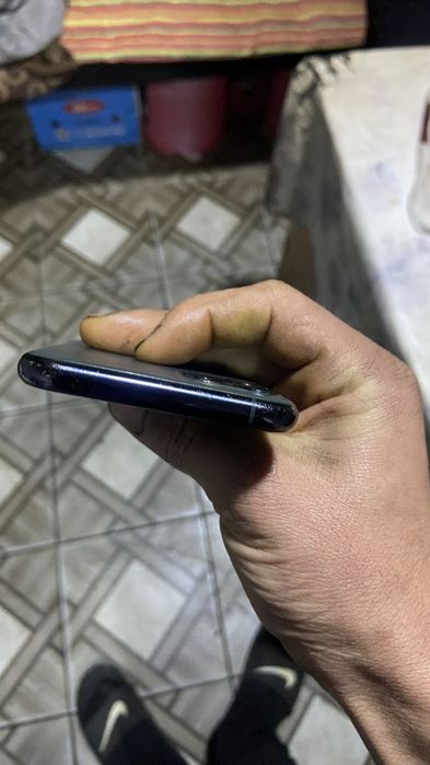 iPhone 11 pro sotiladi