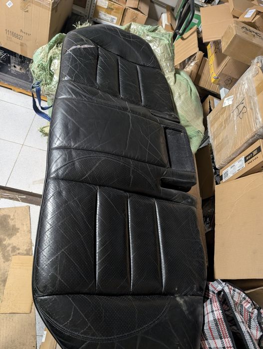 Продам кожаные сиденья 124 электро