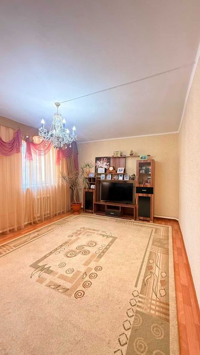 Продам 2 дома в центре 39 млн