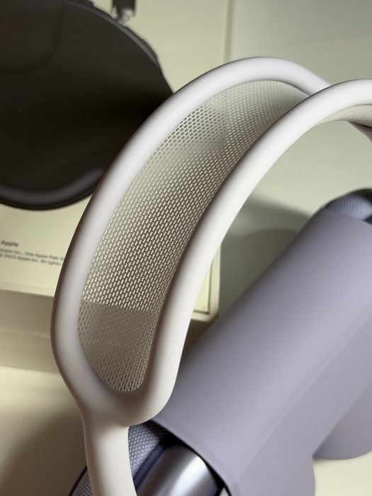 Продаются наушники AirPods Max!