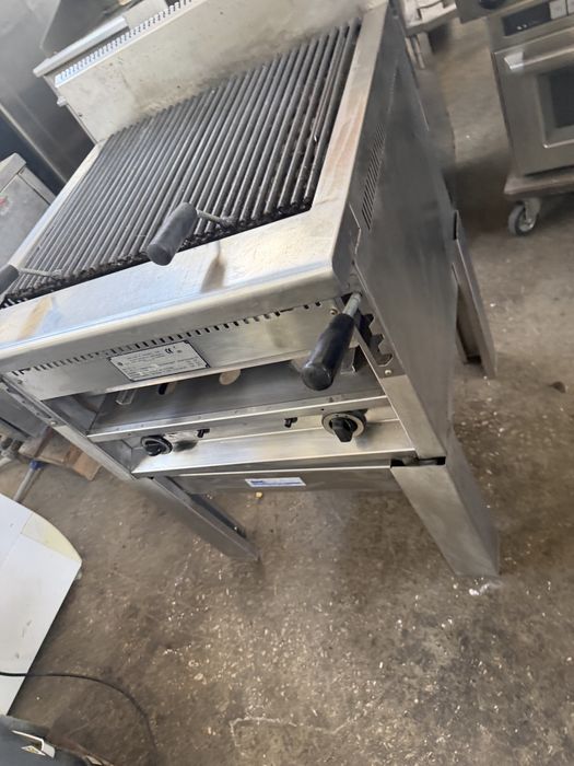 Професионална газова скара с вулканични камъни- Португалия