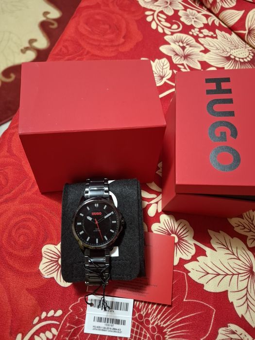 Ceas Hugo nou in cutie