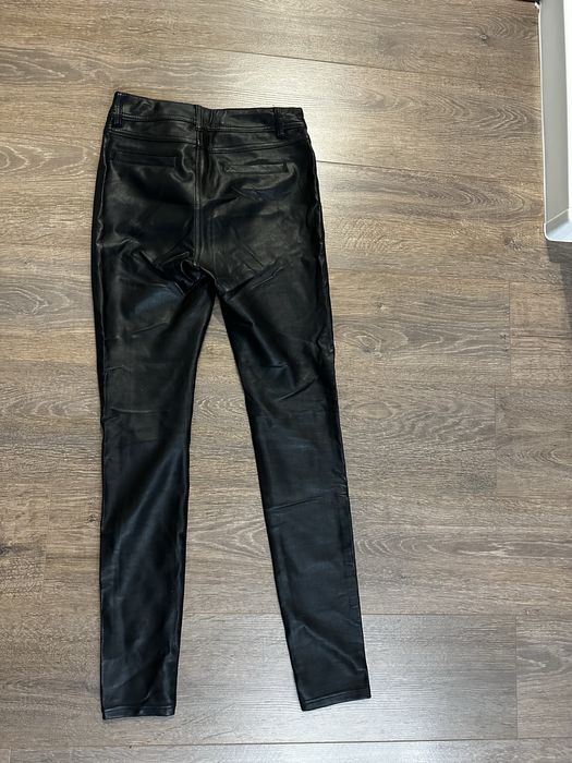 Юбка в клетку, джинсовая , лосины кожаны