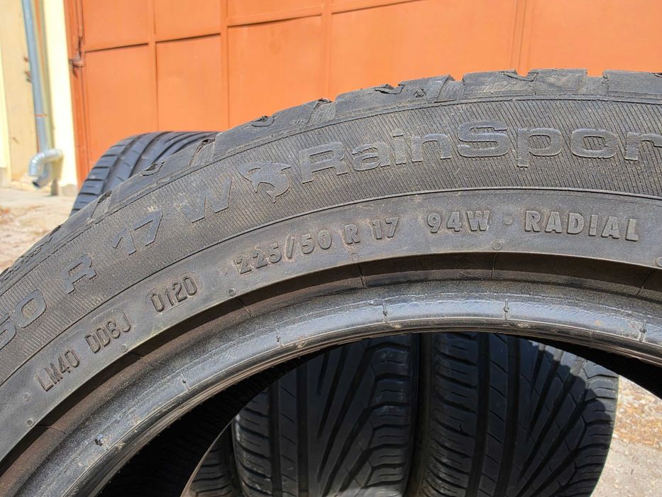 4 бр. летни гуми 225/50/17 Uniroyal RSC DOT 0120 5-6 mm