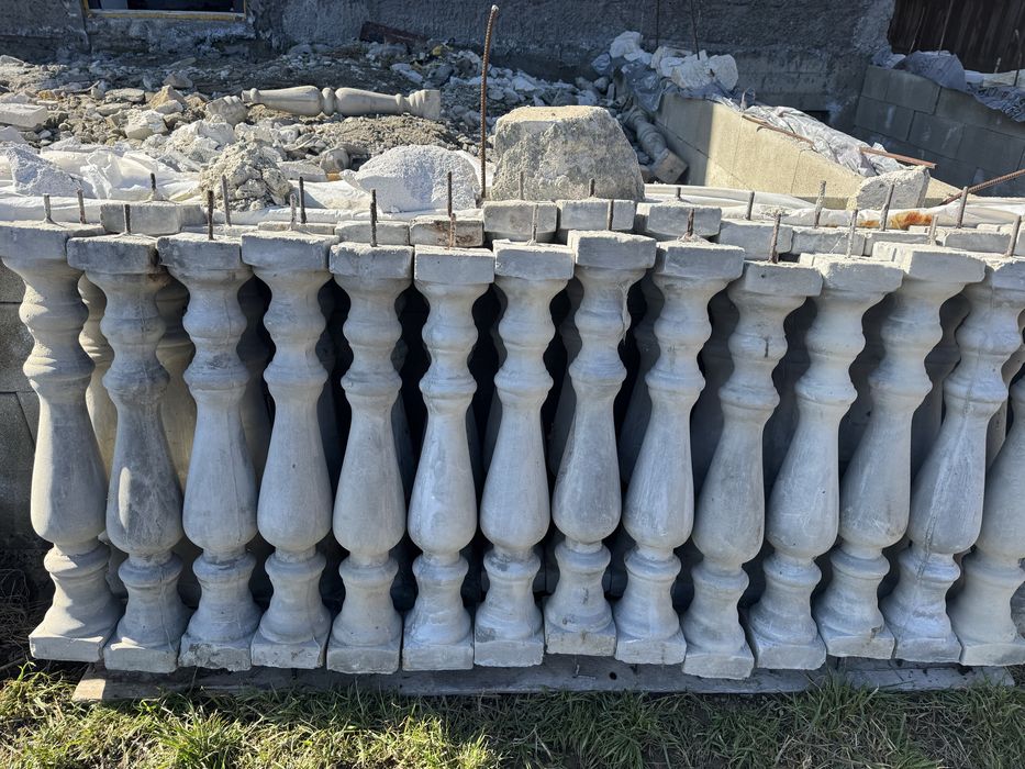 Balustri din beton 800 lei tot ce se vede in poze.