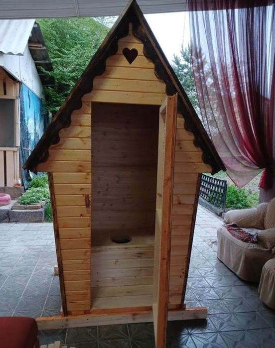 Туалет улчние дом и дача