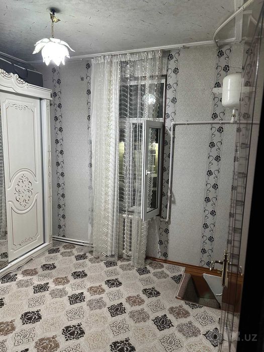 Srochna sotiladi Ko'kcha darvozadan 2.5 sotix tayyor hovli