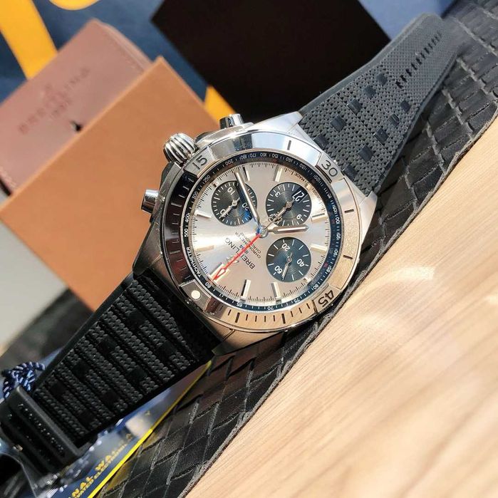 Breitling Chronomat b01 гума
