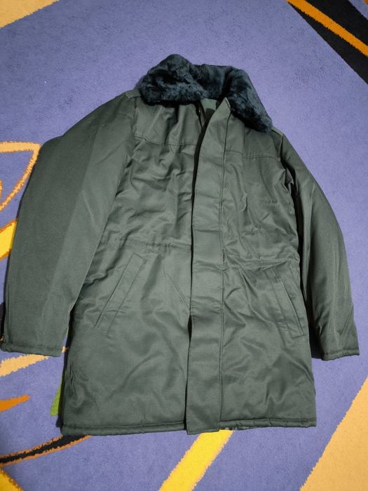 Зимние военные куртки .