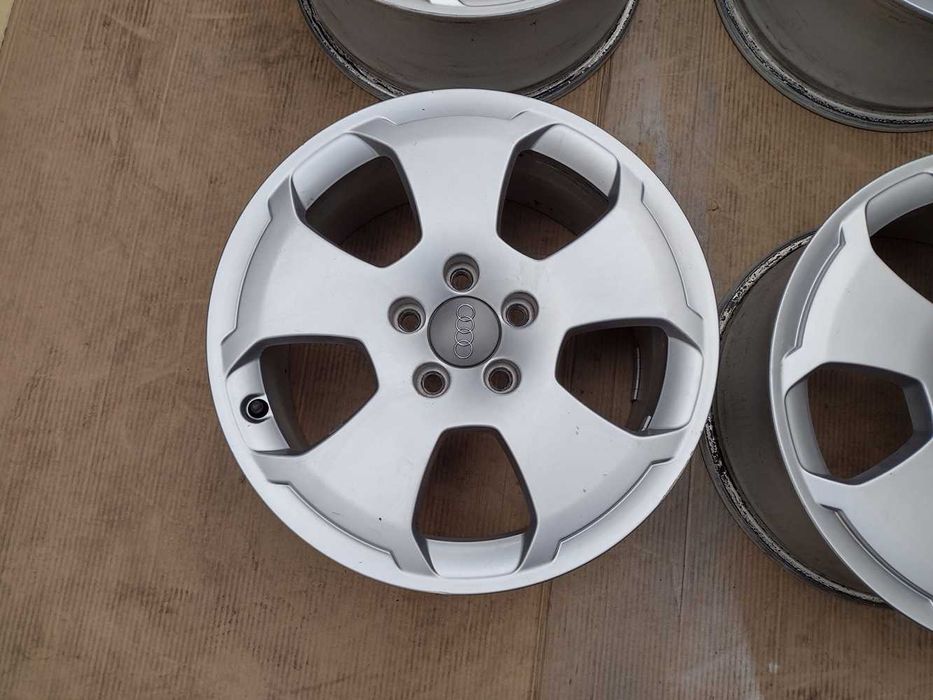 Jante Audi A6  A4 Audi A3 pe R17 impecabile