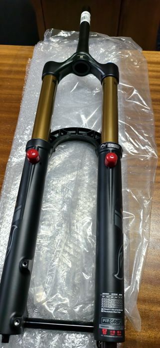 Нова Вилка FOX 2023 FACTORY SERIES 38 FLOAT 27.5 180MM GRIP 2 Kashima