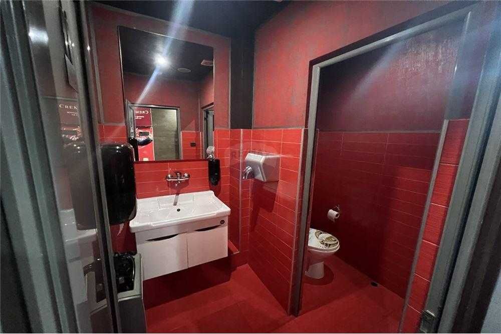 Продава се Заведение в Шумен, Математическа гимназия - 531 кв.м за 660 €/кв.м - Снимка #10