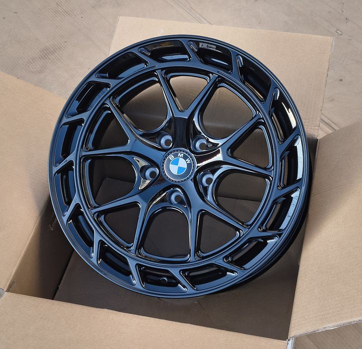 Jante 18 BMW seria 1, 2, 3, 4, 5, 6 7 sau X1 X2 X3 X4 X5 Z8
Jante Noi cu Factura și Garantie
Magazin authauss.ro