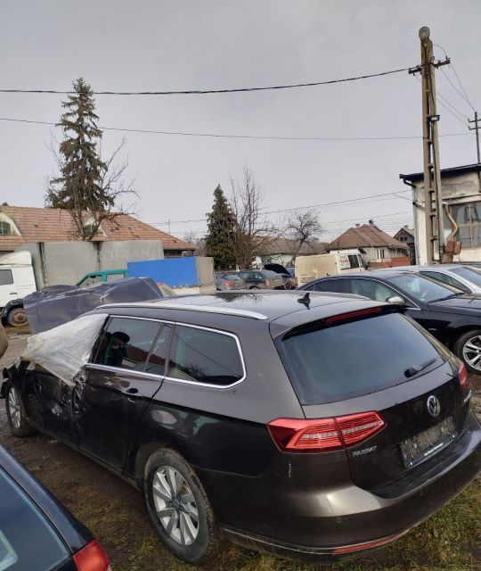 Dezmembram Volkswagen VW Passat B8 [2014 - 2020] Variant wagon 5-usi 2.0 TDI BlueMotion DSG (150 hp)