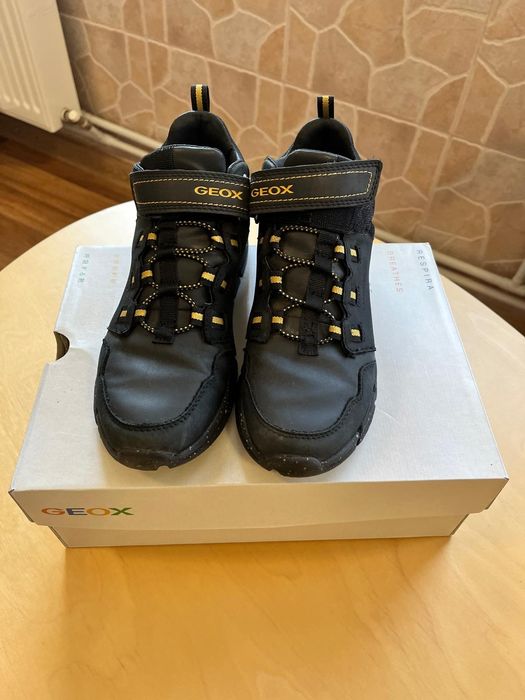 Ghete Geox respira
