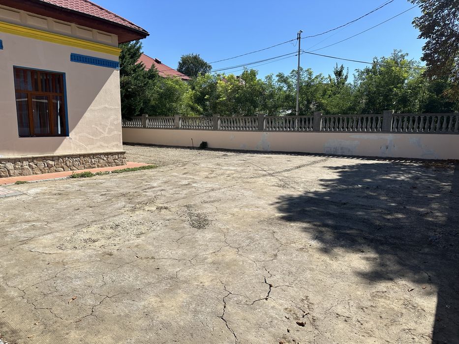 Spatiu comercial