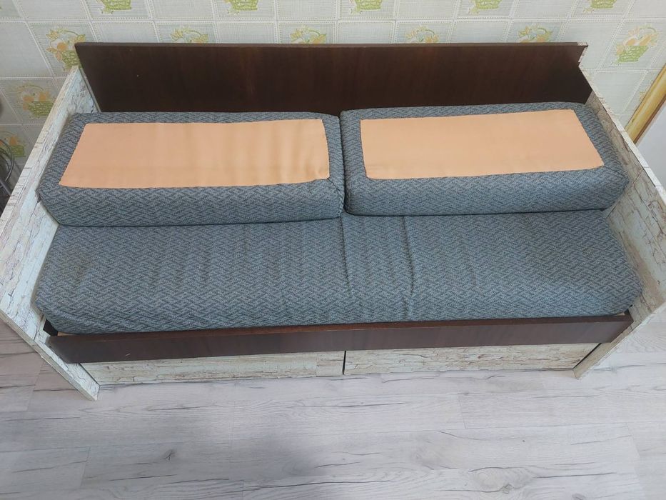 Кухненски диван с две чекмеджета