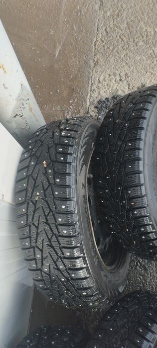 Шины с дисками комплект