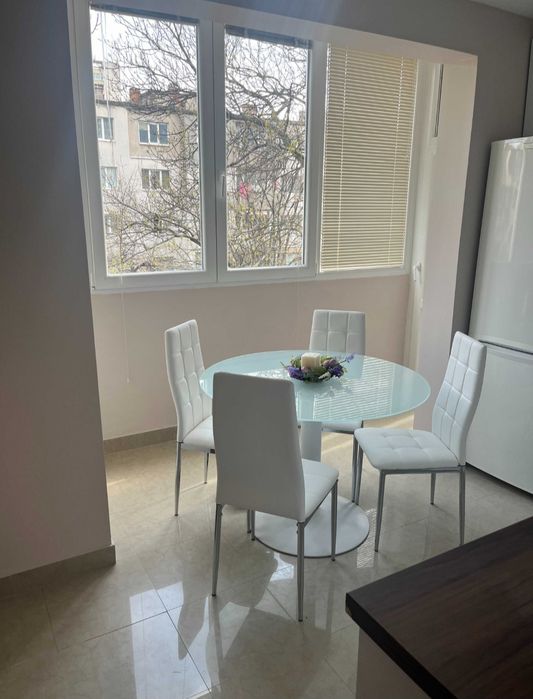 Дава се под наем Двустаен апартамент в София, Борово - 70 кв.м за 612 € - Снимка #1