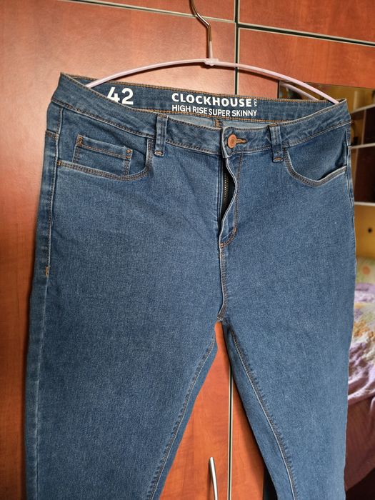 Blugi "Clockhouse" 42-44  pt.femei