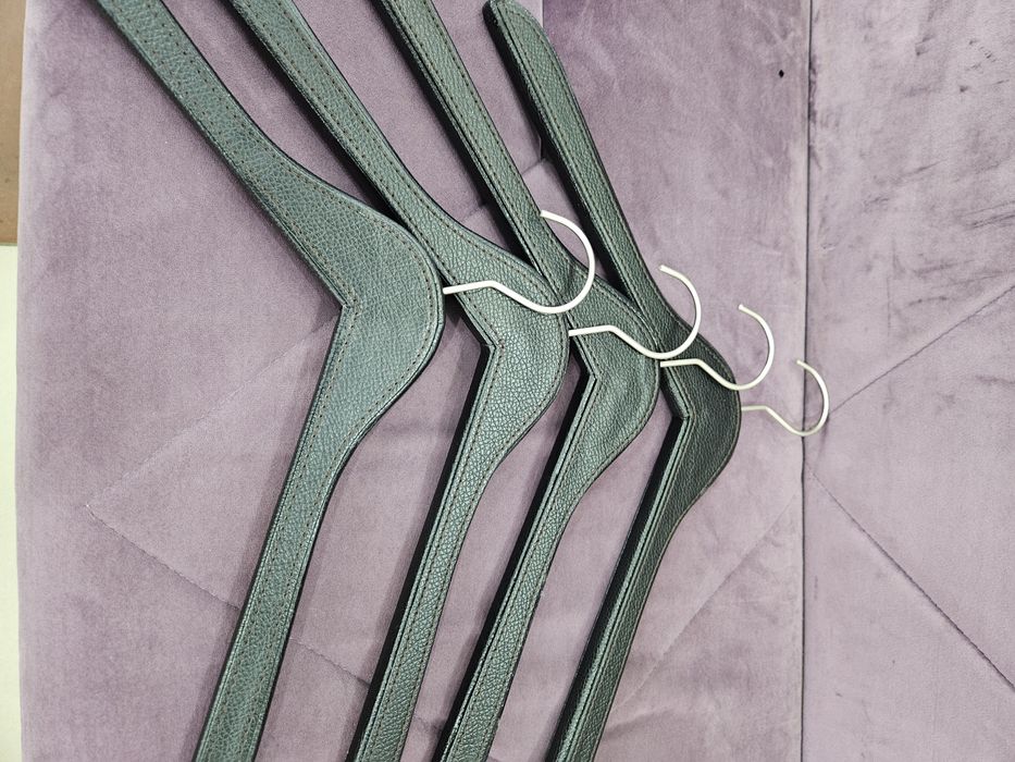 Продам Кожаные плечики