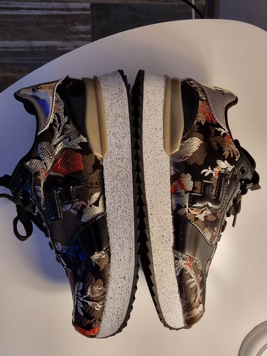 Adidași/Sneaker Replay