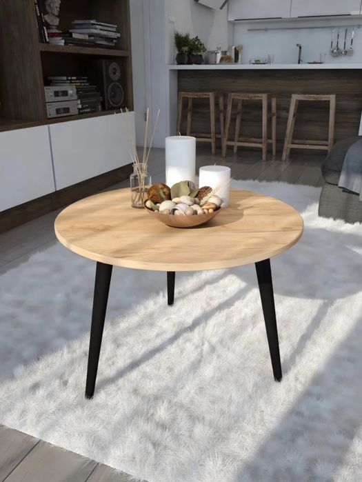 Маленький круглый стол