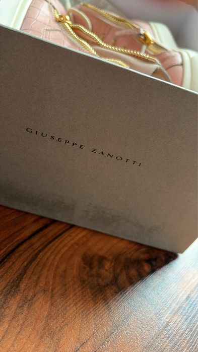 Giuseppe Zanotti papuci sneakers femeie