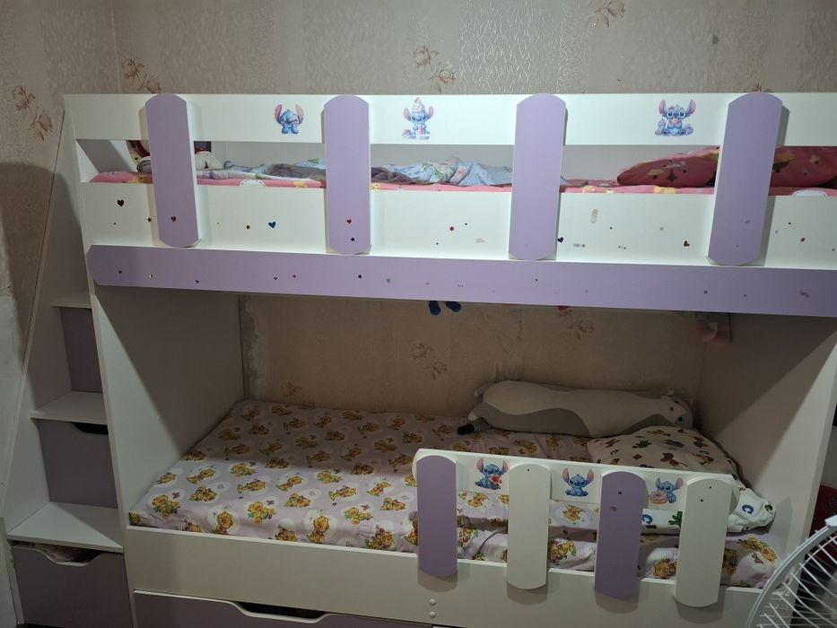 Продам двухъярусную кровать