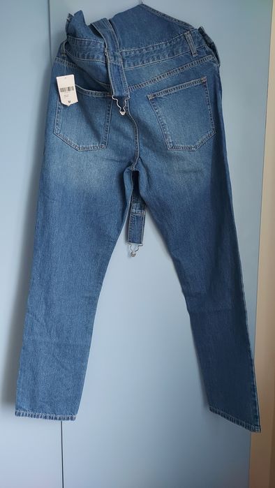 Vând salopeta blugi marimea M