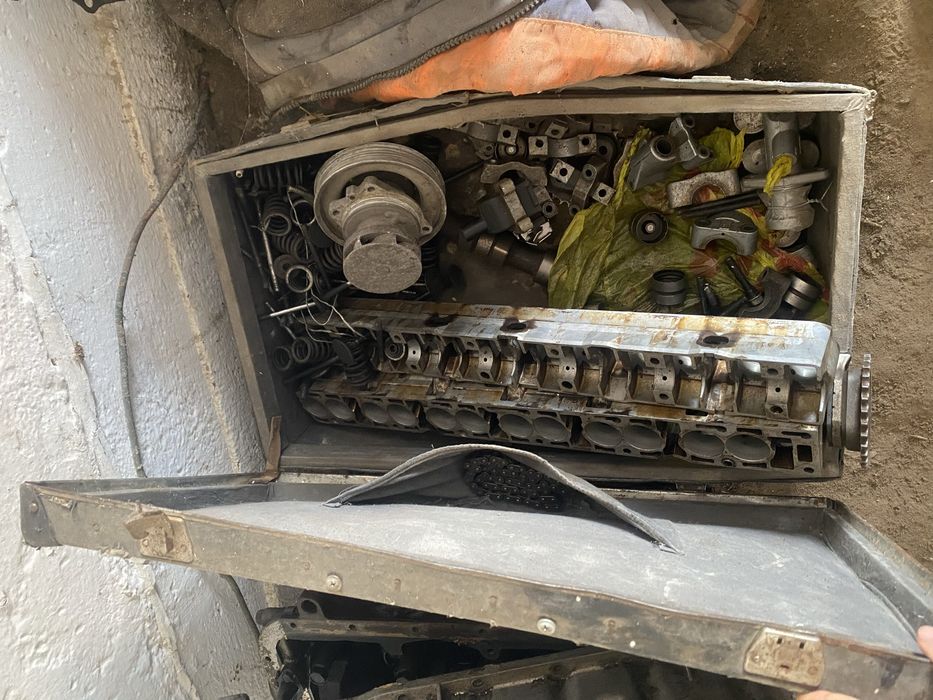 Запчасьты на бмв е34