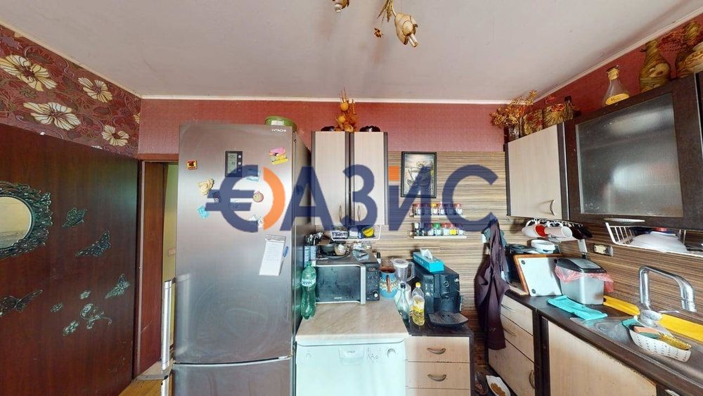 Продава се Тристаен апартамент в с. Кошарица, Област Бургас - 104 кв.м за 515 €/кв.м - Снимка #13